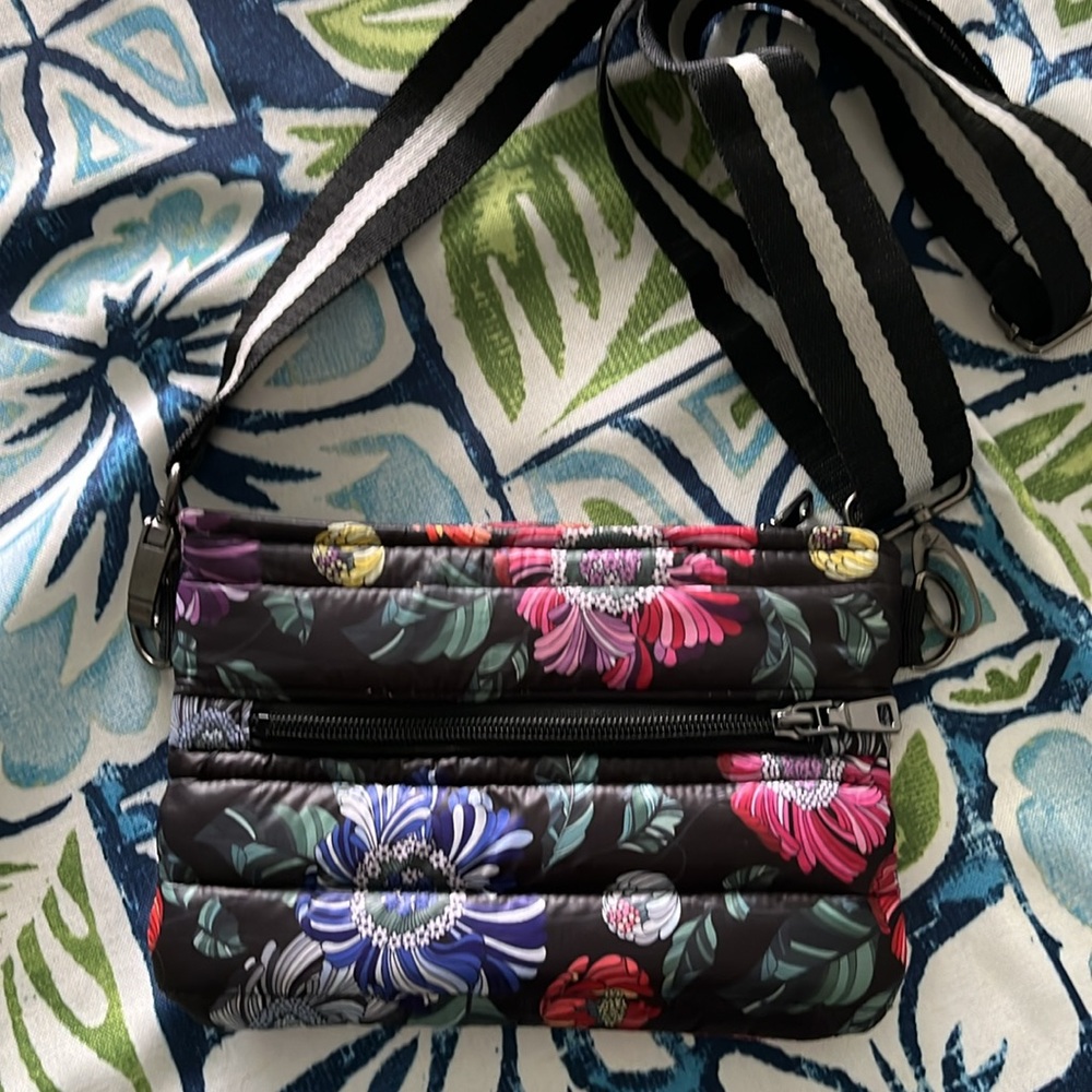 Think Royln Mini Floral Crossbody Bag - Picture 4 of 5